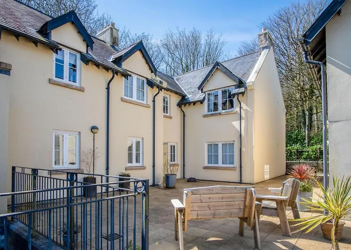 Minarvon - 2 Bedroom Apartment - Saundersfoot