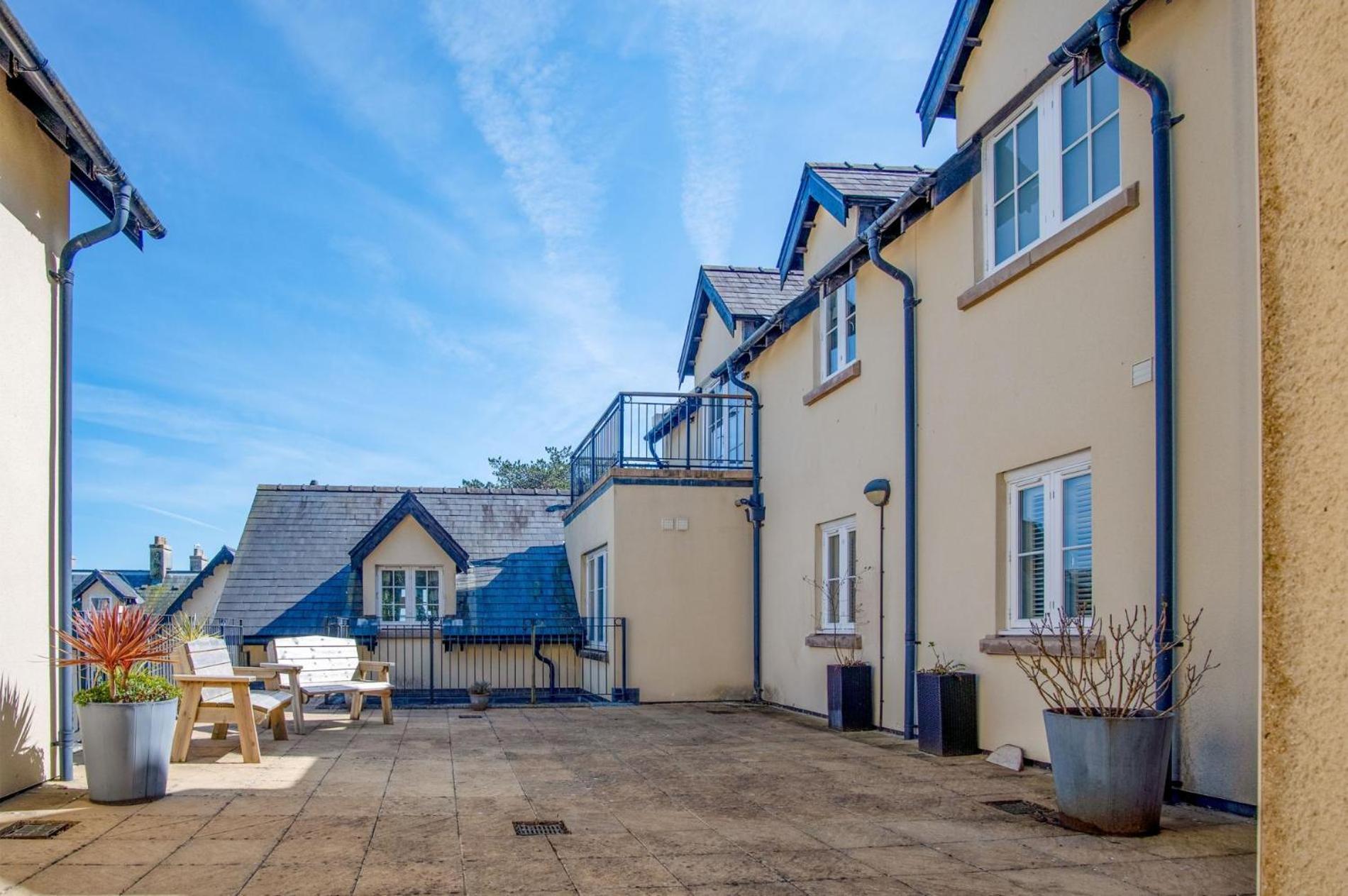 Minarvon - 2 Bedroom - Saundersfoot